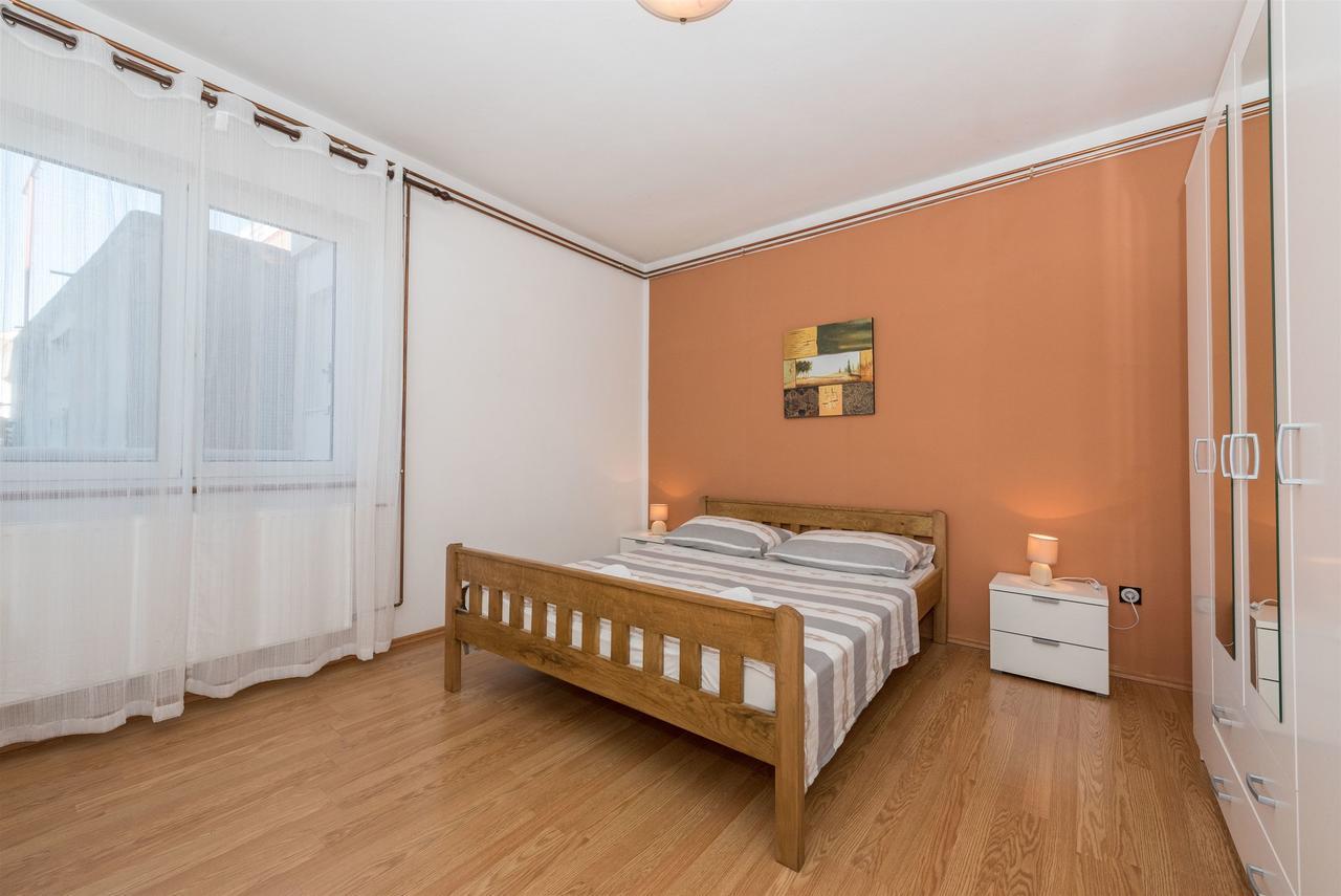 Apartments Snjezana Tisno Eksteriør billede